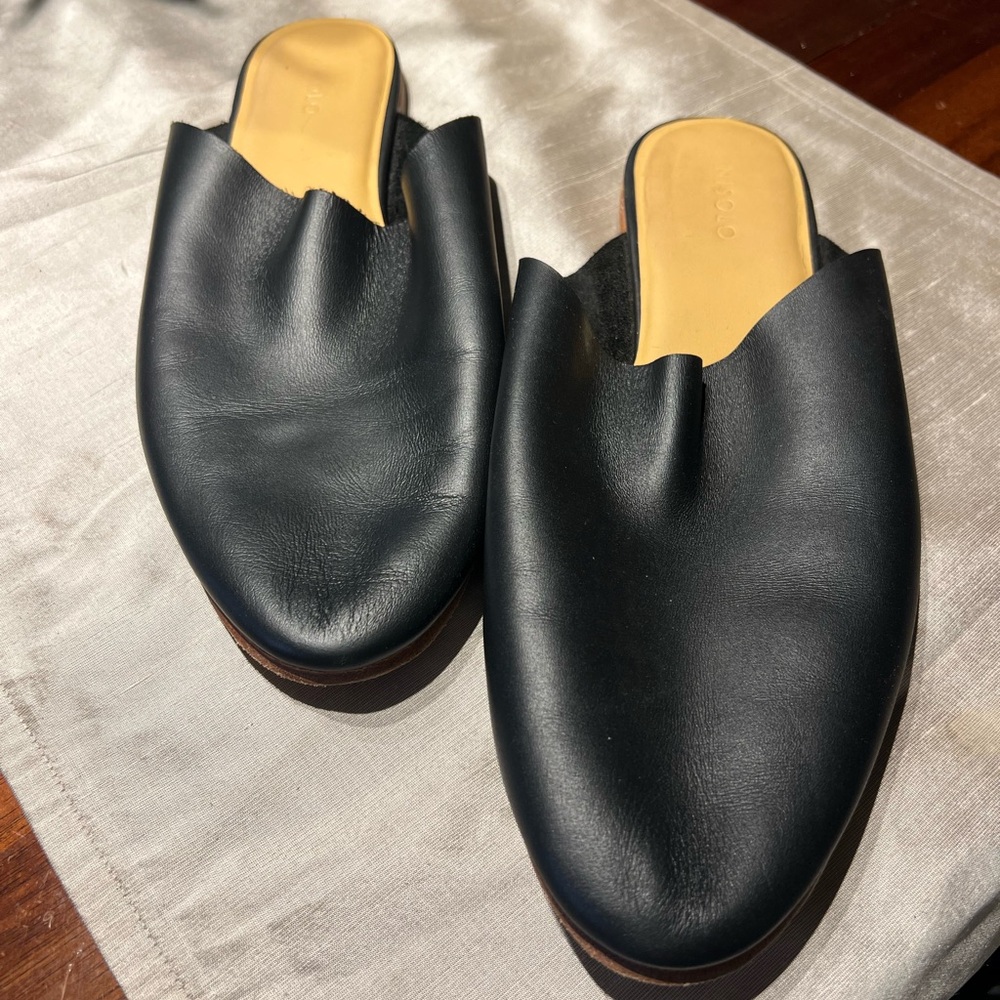 Nisolo Black Leather Mules